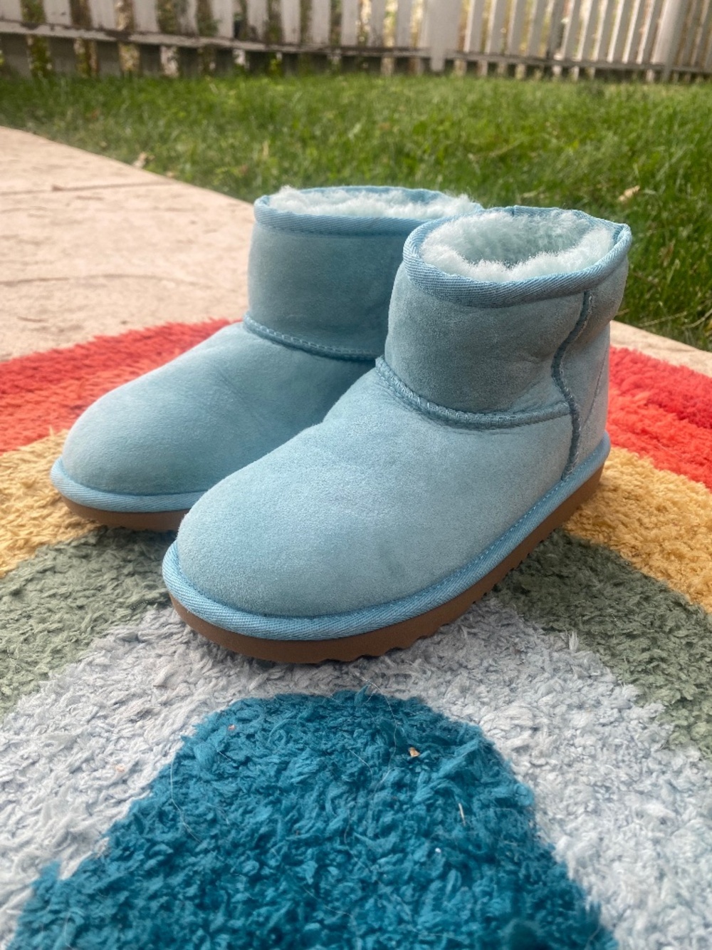 UGG Classic Mini II Kids Size 1- New/Never Worn